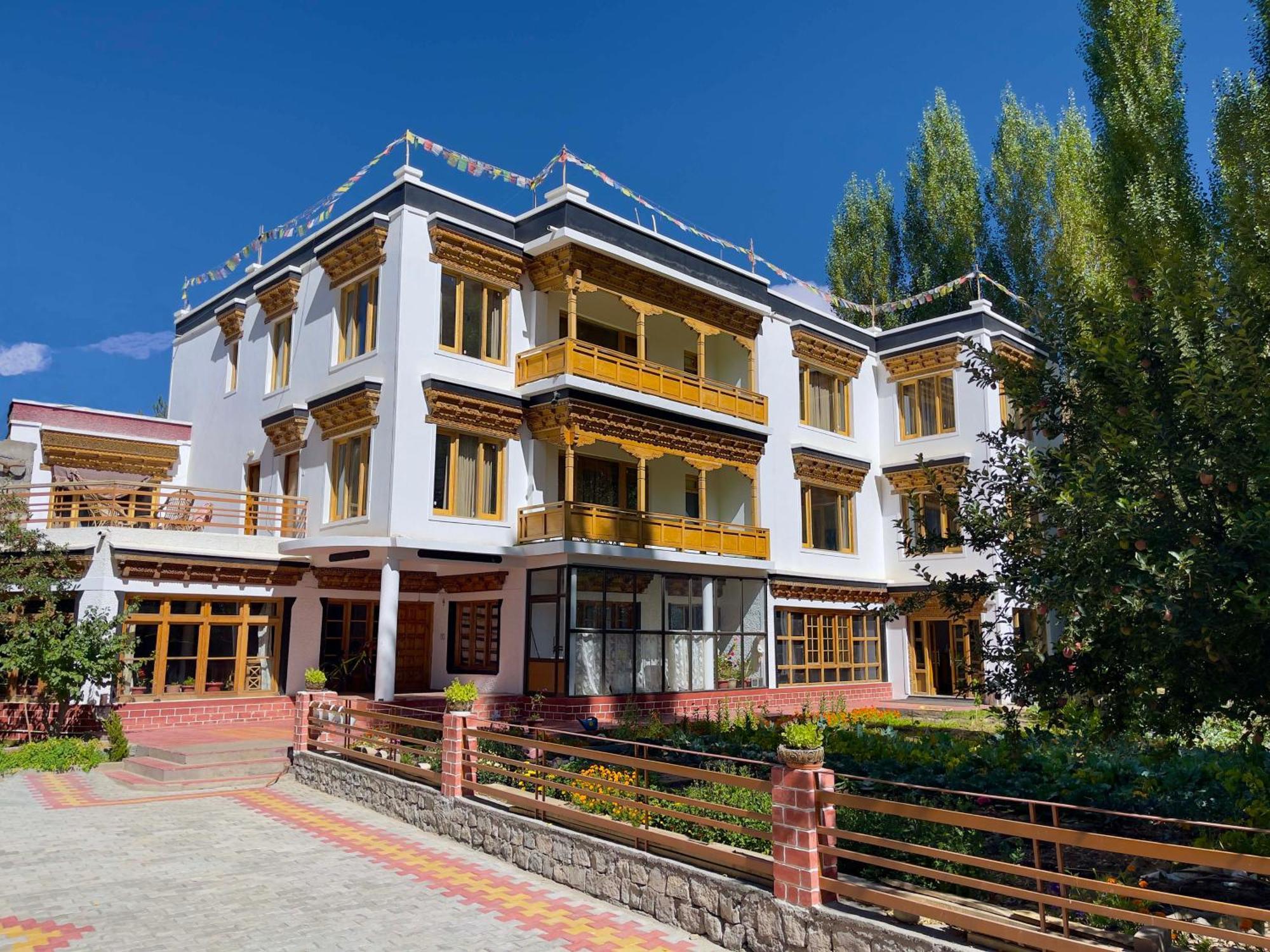 Rock Castle Residency Ξενοδοχείο Λεχ Εξωτερικό φωτογραφία